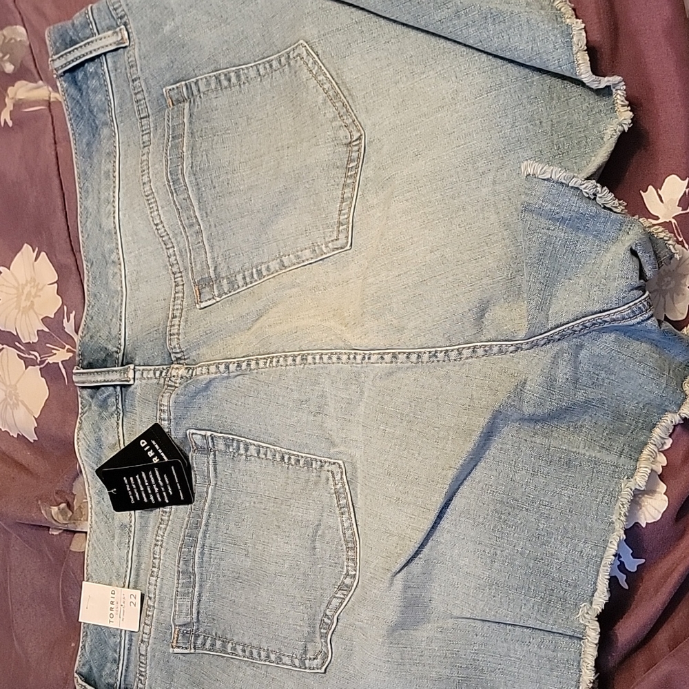 Torrid shorts size 22 NEW